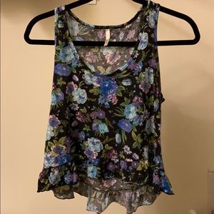 Cute cropped flower tank